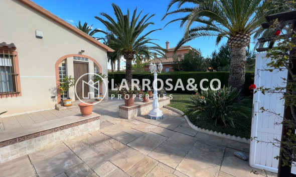 Resale - Detached House/Villa - Cabo Roig - Costa blanca