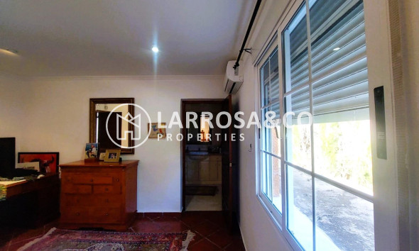 Resale - Finca - La Marina - Costa Blanca
