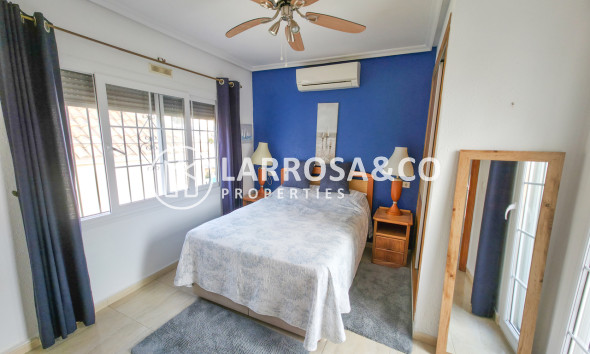 Herverkoop - Villa - Villamartín - Costa Blanca