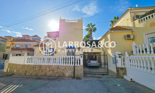 Herverkoop - Villa - Villamartín - Costa Blanca