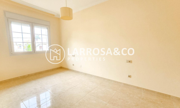 Вторичный рынок - Дом - Cabo Roig