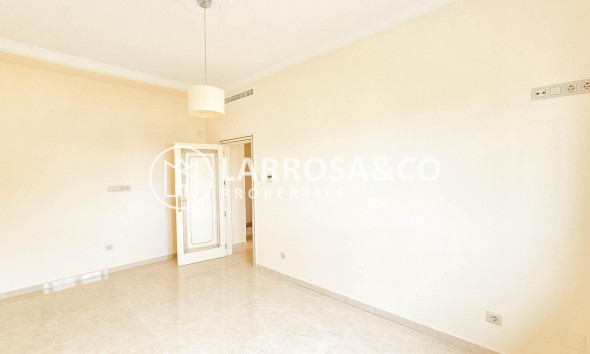 Вторичный рынок - Дом - Cabo Roig