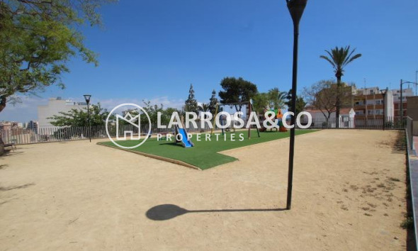 A Vendre - Semi-detached house - Guardamar del Segura - Centro