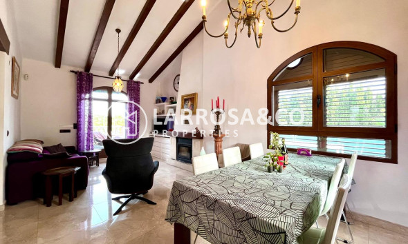 Resale - Detached House/Villa - Villamartín - Costa Blanca