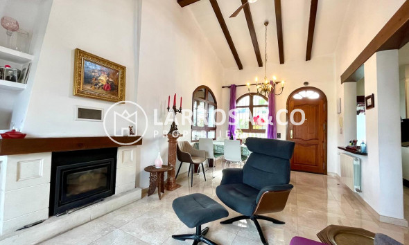 Resale - Detached House/Villa - Villamartín - Costa Blanca