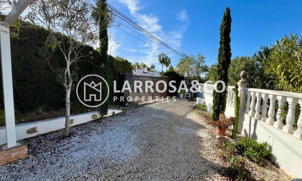 Resale - Detached House/Villa - Villamartín - Costa Blanca