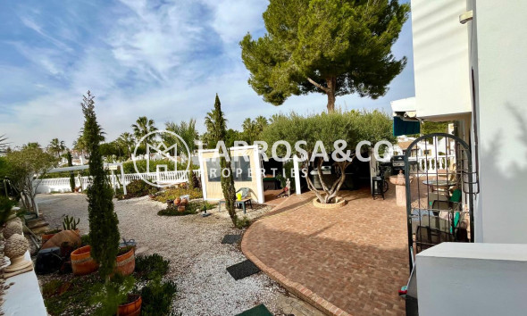 Resale - Detached House/Villa - Villamartín - Costa Blanca