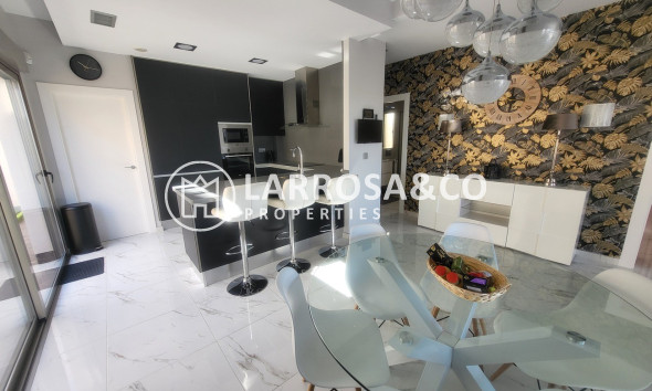 A Vendre - Villa - Villamartín - Costa Blanca