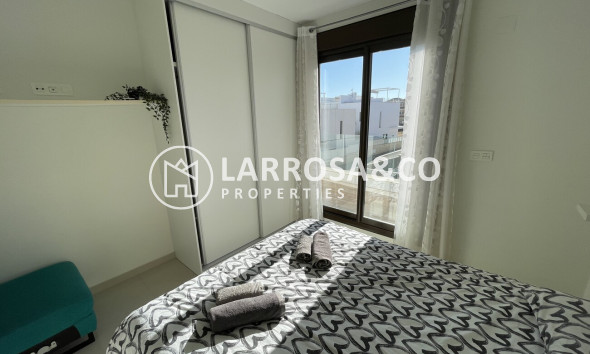A Vendre - Semi-detached house - Villamartín - Villamartin