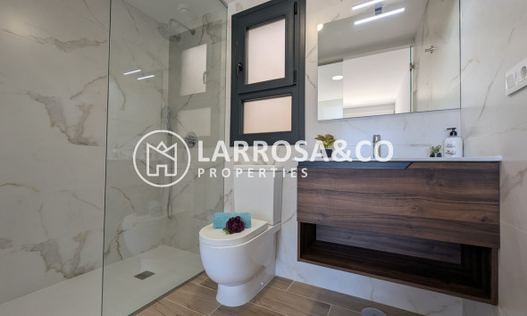 Herverkoop - Penthouse  - Villamartín - Costa Blanca