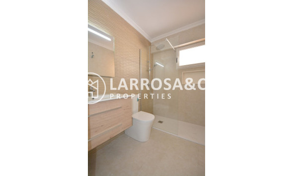 Herverkoop - Apartment - Torrevieja - La Mata