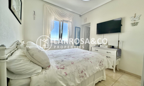 Herverkoop - Villa - Villamartín - Costa Blanca