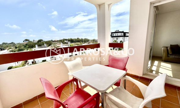 Resale - Apartment - Villamartín - Costa Blanca