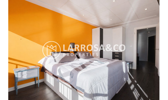 Herverkoop - Apartment - Torrevieja - Playa del Acequión