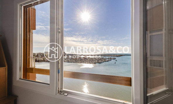 Herverkoop - Apartment - Torrevieja - Playa del Acequión