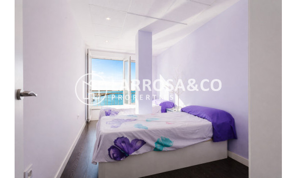 Herverkoop - Apartment - Torrevieja - Playa del Acequión