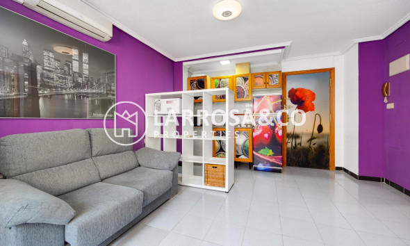Resale - Apartment - Torrevieja - Playa de Los Locos-Curva del Palangre