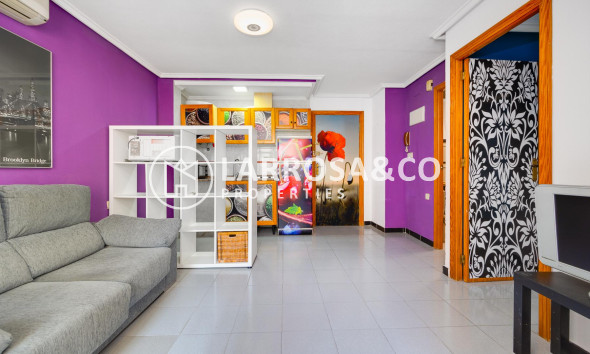 Resale - Apartment - Torrevieja - Playa de Los Locos-Curva del Palangre
