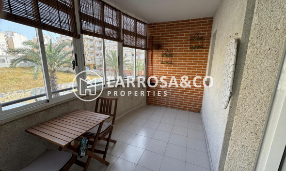 Resale - Apartment - Torrevieja - Playa de Los Locos-Curva del Palangre