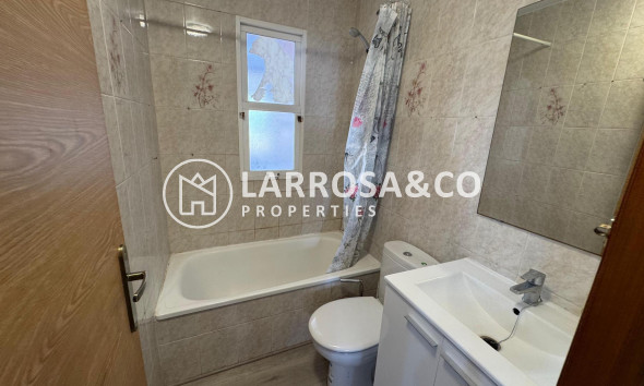 Resale - Apartment - Torrevieja - Playa de Los Locos-Curva del Palangre