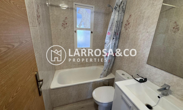 Resale - Apartment - Torrevieja - Playa de Los Locos-Curva del Palangre