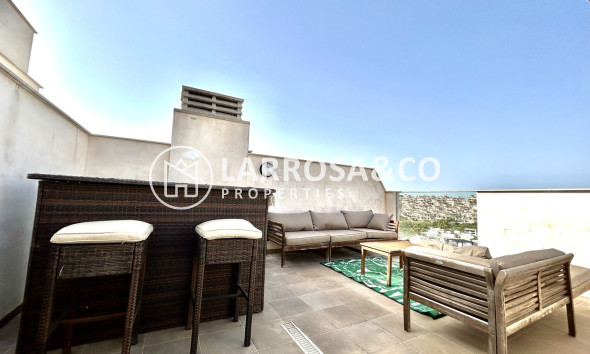 Resale - Apartment - Villamartín - Costa Blanca