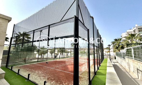 Resale - Apartment - Villamartín - Costa Blanca