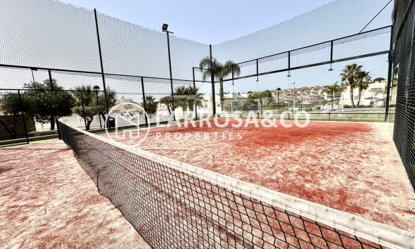 Resale - Apartment - Villamartín - Costa Blanca