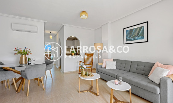 Resale - Apartment - Daya Nueva - Costa Blanca