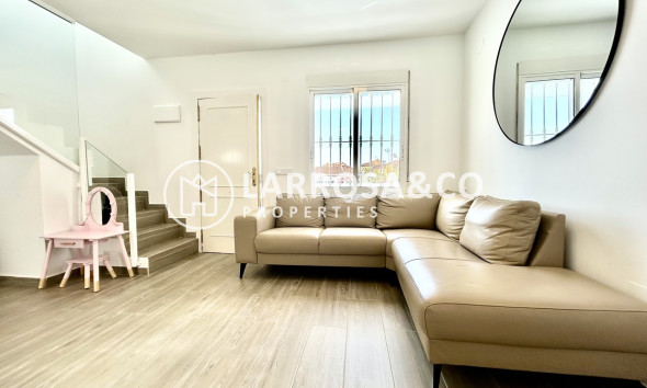 Resale - Detached House/Villa - Villamartín - Costa Blanca