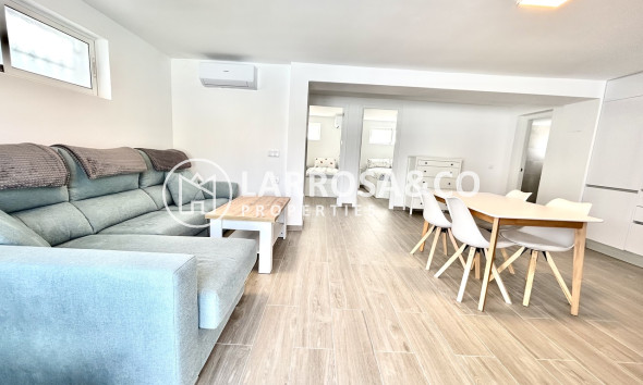 Resale - Detached House/Villa - Villamartín - Costa Blanca