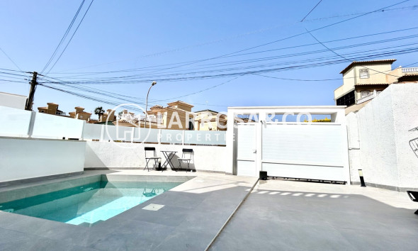 Resale - Detached House/Villa - Villamartín - Costa Blanca