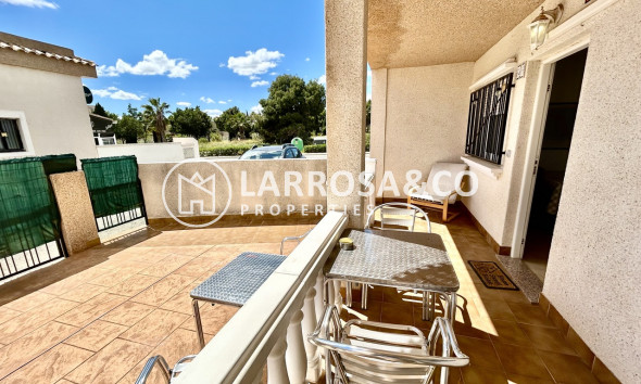Resale - Apartment - Villamartín - Costa Blanca