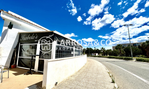 Resale - Apartment - Villamartín - Costa Blanca