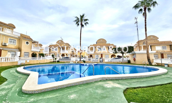 Resale - Semi-detached house - Cabo Roig - Costa blanca