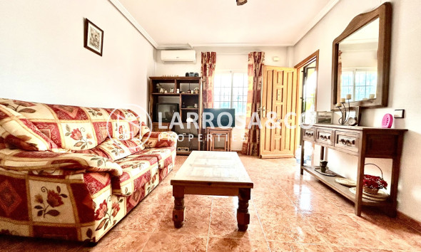 Resale - Semi-detached house - Cabo Roig - Costa blanca