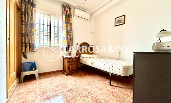 Resale - Semi-detached house - Cabo Roig - Costa blanca