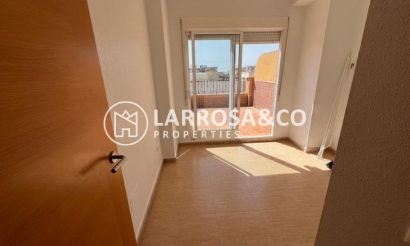 Resale - Apartment - Guardamar del Segura - Pueblo