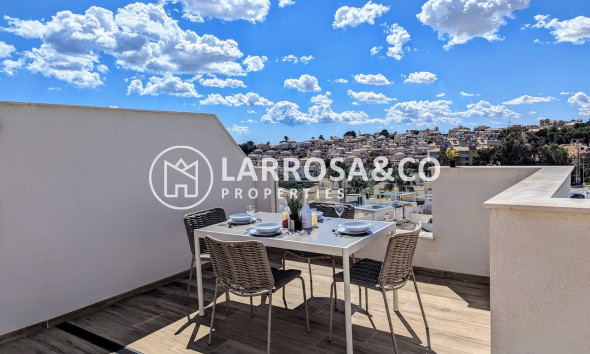 Resale - Penthouse  - Villamartín - Costa Blanca