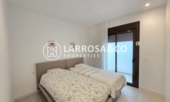 Resale - Apartment - Pilar de la Horadada - Costa Blanca
