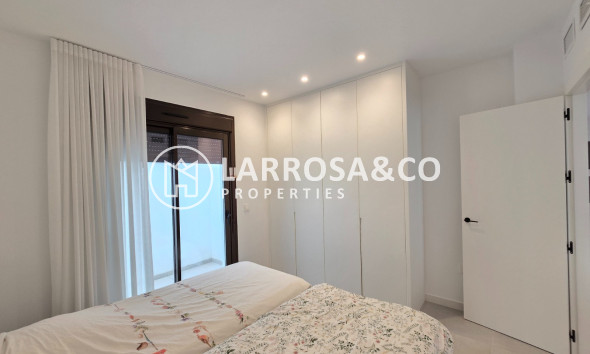 Resale - Apartment - Pilar de la Horadada - Costa Blanca