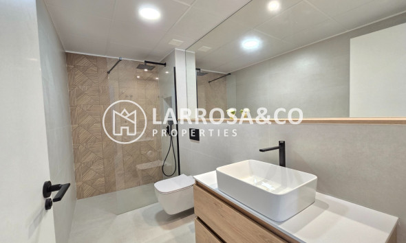 Resale - Apartment - Pilar de la Horadada - Costa Blanca