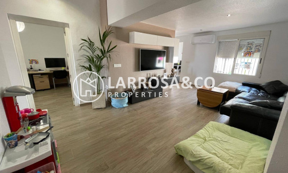 Reventa - Adosado - Pilar de la Horadada - Zona Pueblo