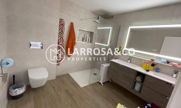 Reventa - Adosado - Pilar de la Horadada - Zona Pueblo