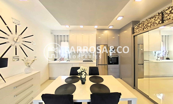 Herverkoop - Apartment - Pilar de la Horadada - La Torre de la Horadada