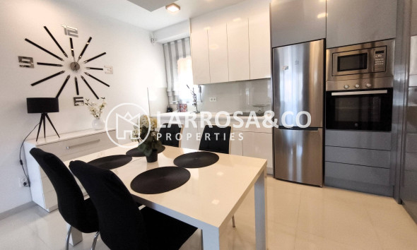 Herverkoop - Apartment - Pilar de la Horadada - La Torre de la Horadada