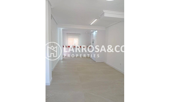 Вторичный рынок - Таунхаус - Пилар де Орадада - PILAR DE LA HORADADA