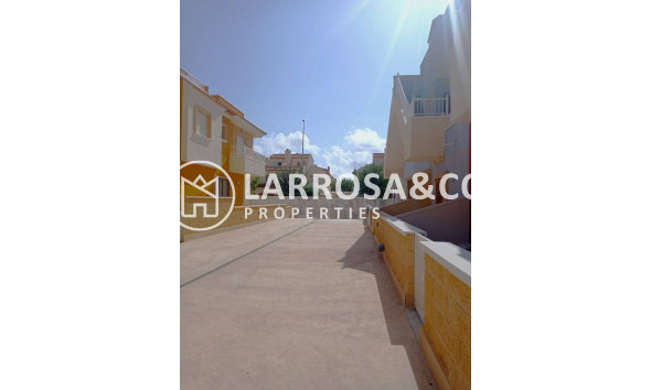 Вторичный рынок - Таунхаус - Пилар де Орадада - PILAR DE LA HORADADA