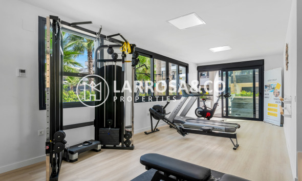 Herverkoop - Apartment - Villamartín - Costa Blanca