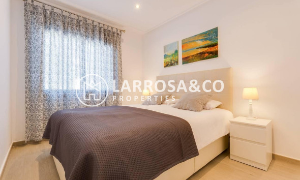 Resale - Apartment - Pilar de la Horadada - Torre de la Horadada